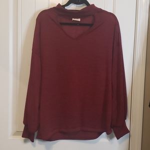 Bibi key hole neck top- like new size L